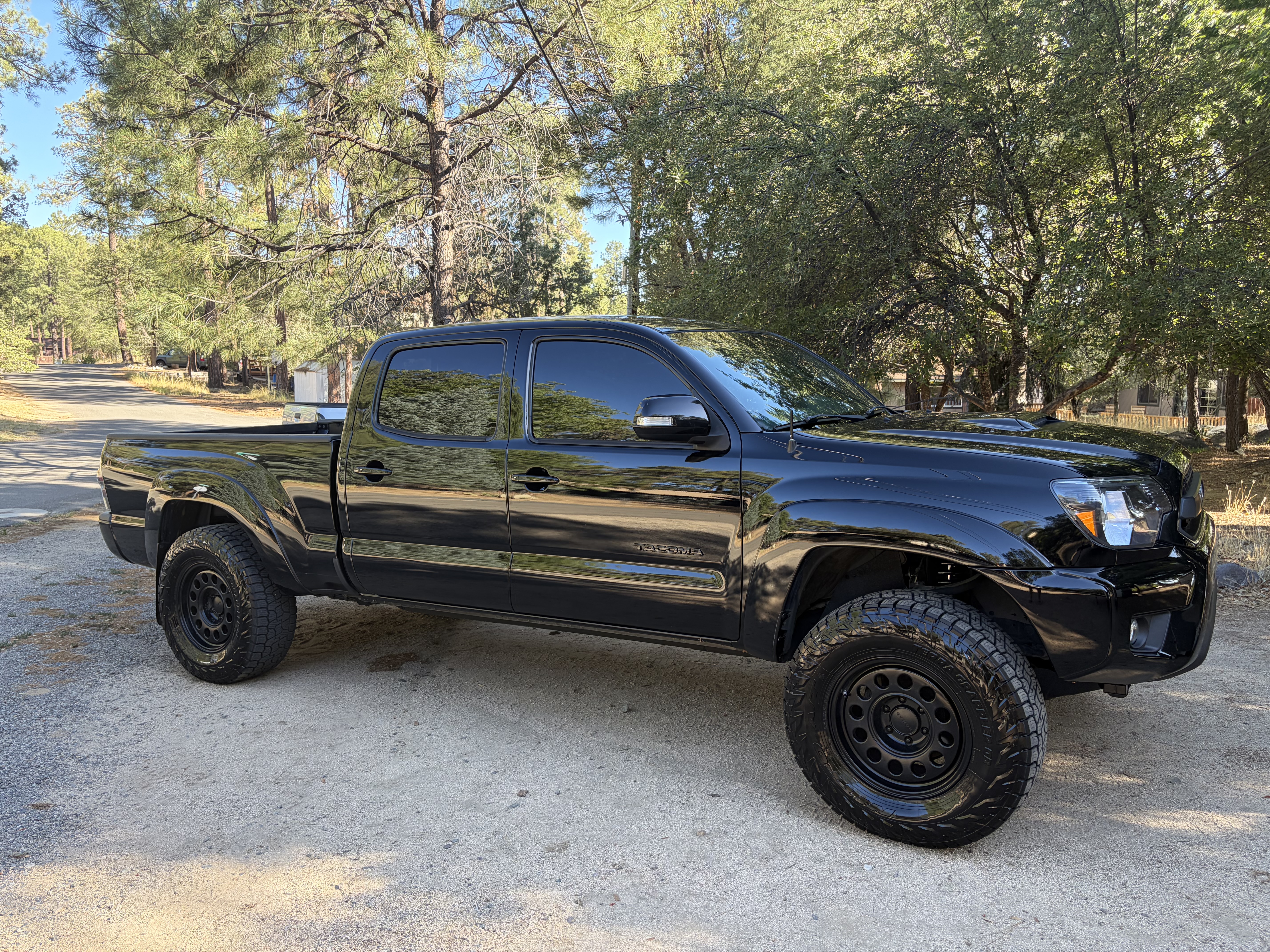 Used 2015 Toyota Tacoma PreRunner w/ TRD Sport Package RWD image 10