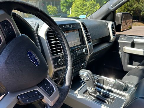 Used 2016 Ford F150 Lariat AWD/4WD image 11