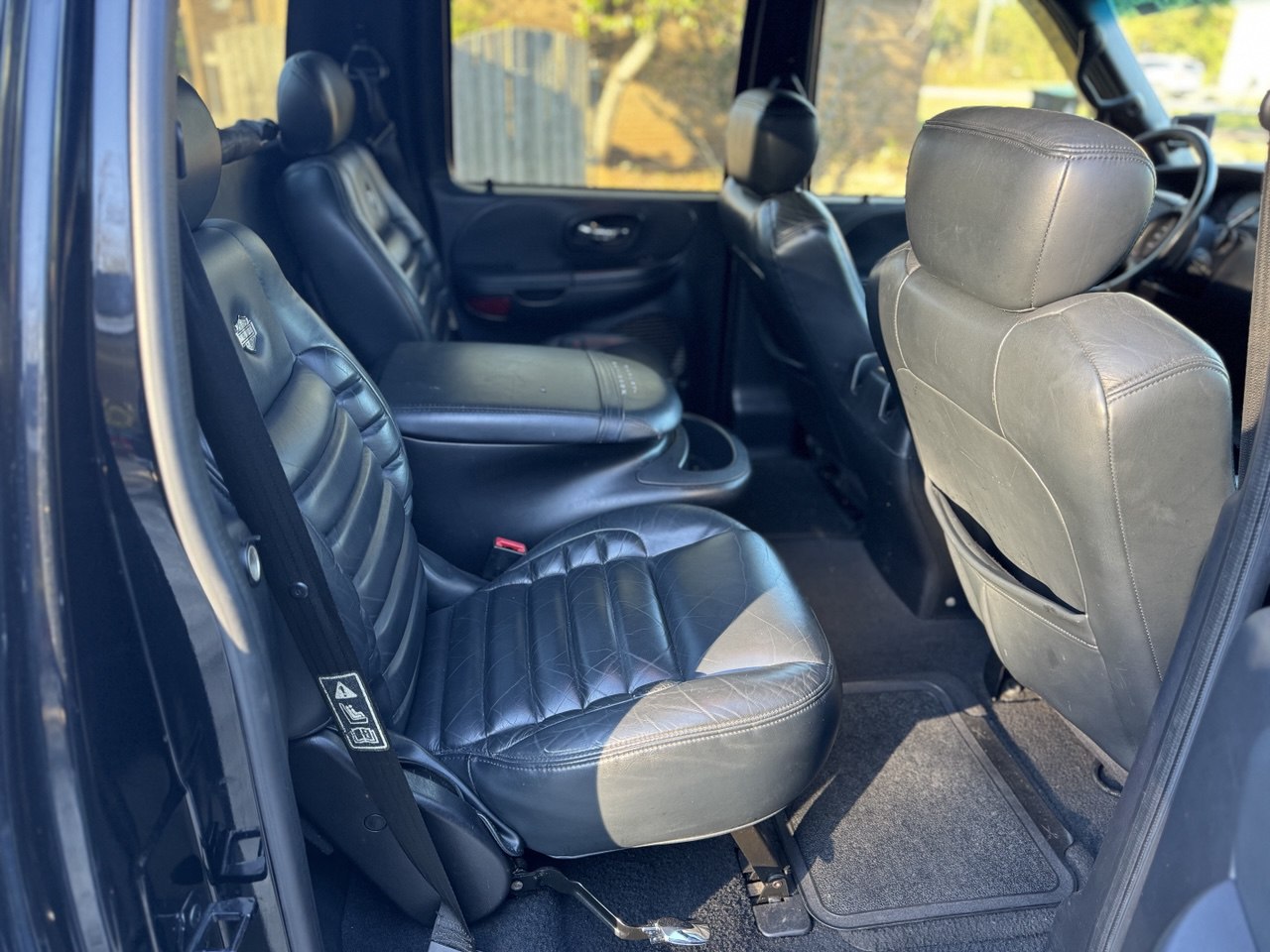 Used 2001 Ford F150 Harley-Davidson RWD image 11