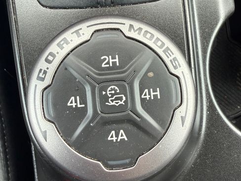 Used 2021 Ford Bronco Black Diamond image 15