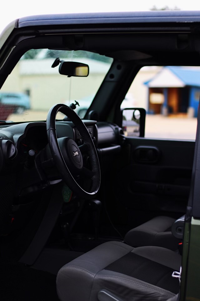 Used 2008 Jeep Wrangler X AWD/4WD image 8