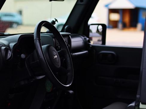 Used 2008 Jeep Wrangler X image 8