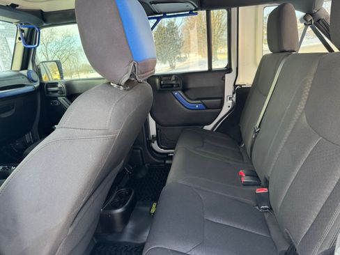 Used 2016 Jeep Wrangler Unlimited Sport w/ Quick Order Package 24S image 9