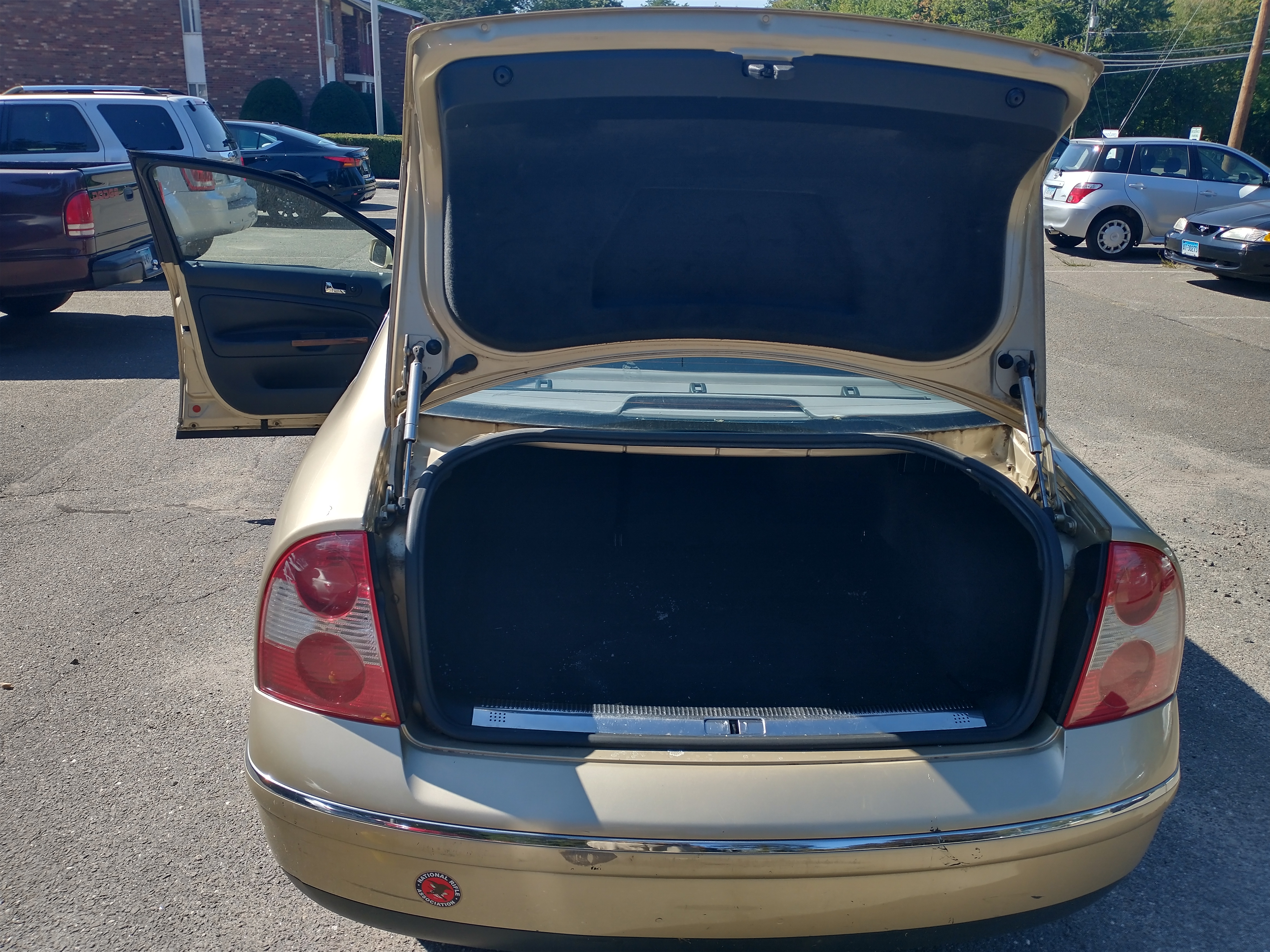 Used 2001 Volkswagen Passat GLX FWD image 13