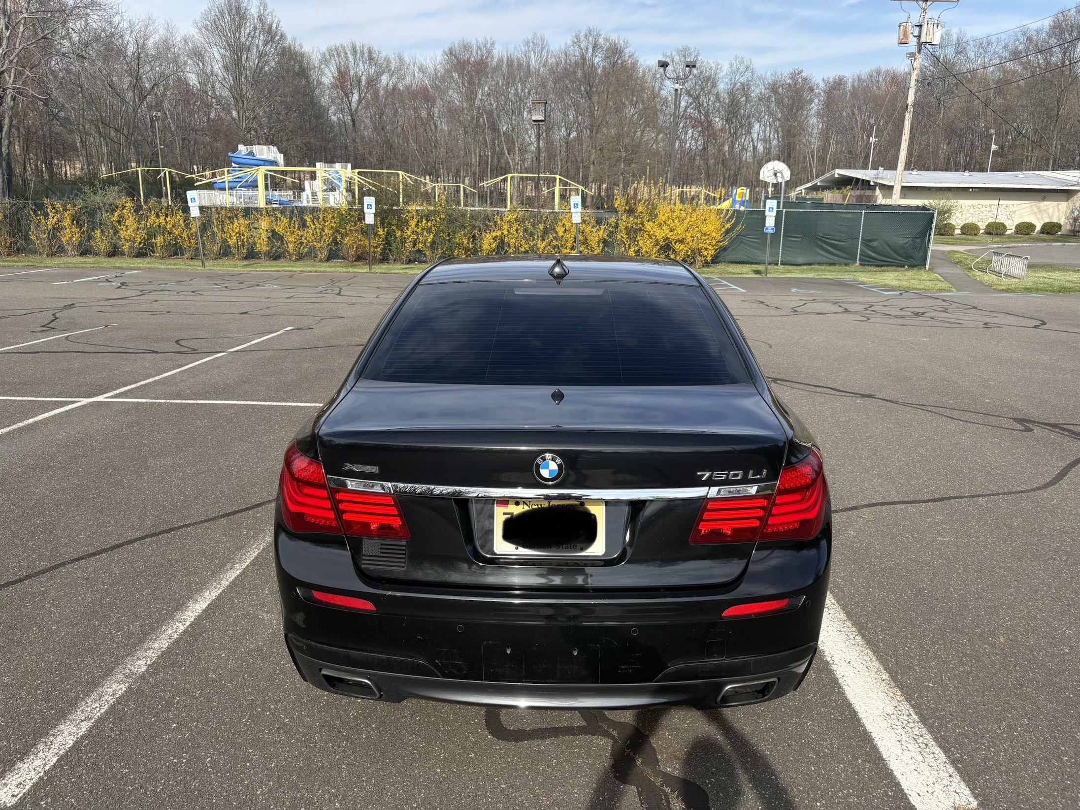 Used 2013 BMW 750Li xDrive AWD/4WD image 6