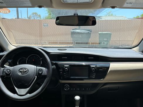 Used 2015 Toyota Corolla LE FWD image 10