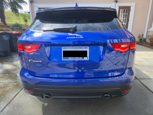 Used 2018 Jaguar F-PACE R-Sport image 8