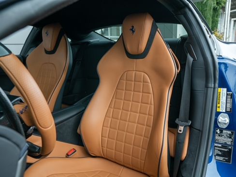 Used 2023 Ferrari Roma image 31