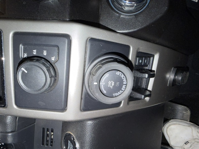 Used 2019 Ford F150 Lariat AWD/4WD image 23