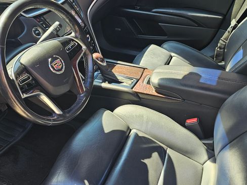 Used 2014 Cadillac XTS Luxury image 12