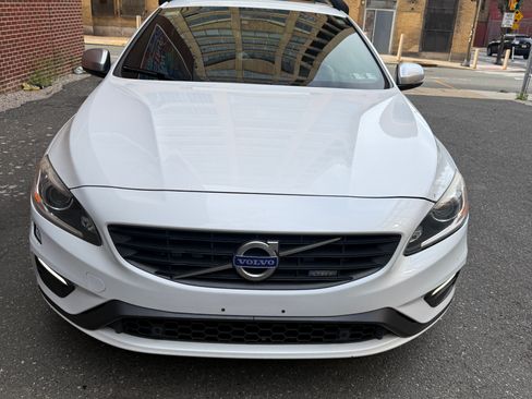 Used 2014 Volvo S60 T6 w/ Climate Package AWD/4WD image 1
