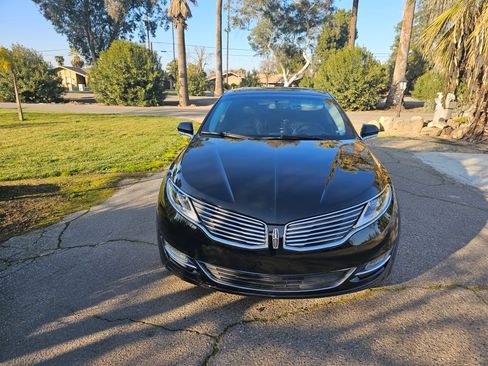 Used 2016 Lincoln MKZ w/ Equipment Group 300A Reserve image 2