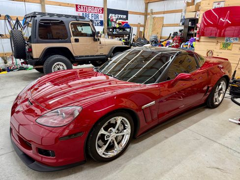 Used 2013 Chevrolet Corvette Grand Sport w/ 3LT Preferred Equipment Group image 2
