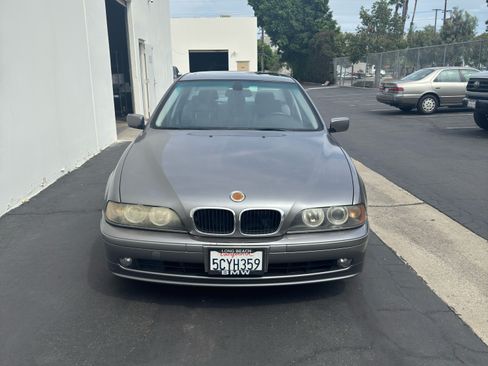 Used 2003 BMW 530i Sedan image 2