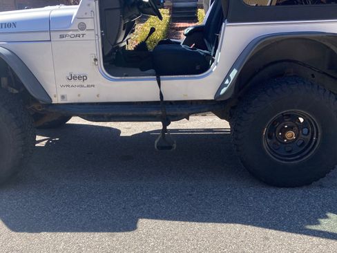 Used 2004 Jeep Wrangler 4WD image 6