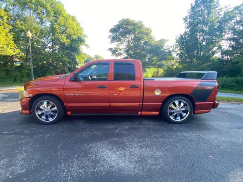 Used 2005 Dodge Ram 1500 Truck SLT w/ Daytona Edition Group image 1
