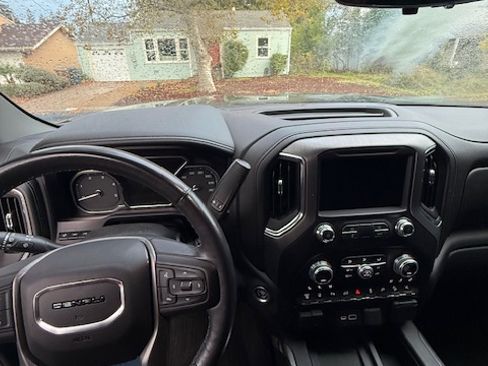 Used 2023 GMC Sierra 2500 Denali w/ Denali Ultimate Package image 6