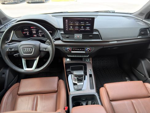 Used 2021 Audi Q5 Prestige w/ Prestige Package AWD/4WD image 16
