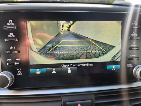 Used 2019 Honda Accord EX-L image 17