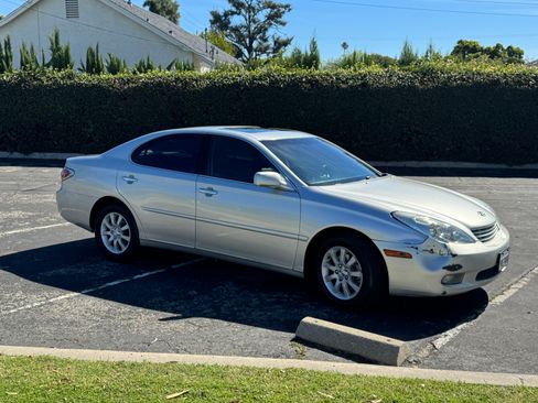 Used 2004 Lexus ES 330 image 14
