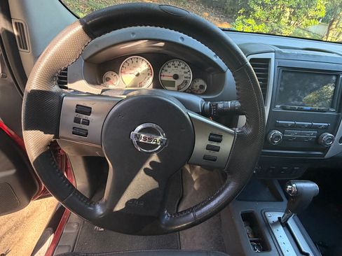Used 2011 Nissan Xterra PRO-4X w/ Pro-4x Leather Pkg AWD/4WD image 8