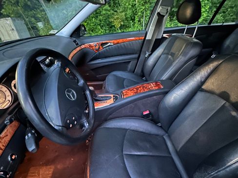 Used 2006 Mercedes-Benz E 350 4MATIC Wagon image 8