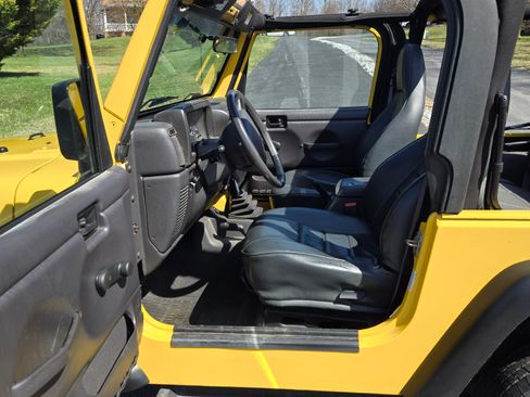 Used 2000 Jeep Wrangler Sport image 6