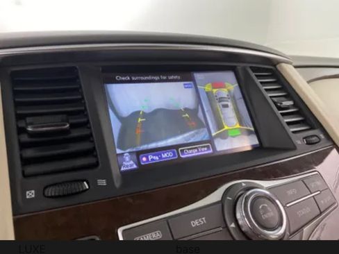 Used 2017 INFINITI QX80 4WD w/ Driver Assistance Package image 9