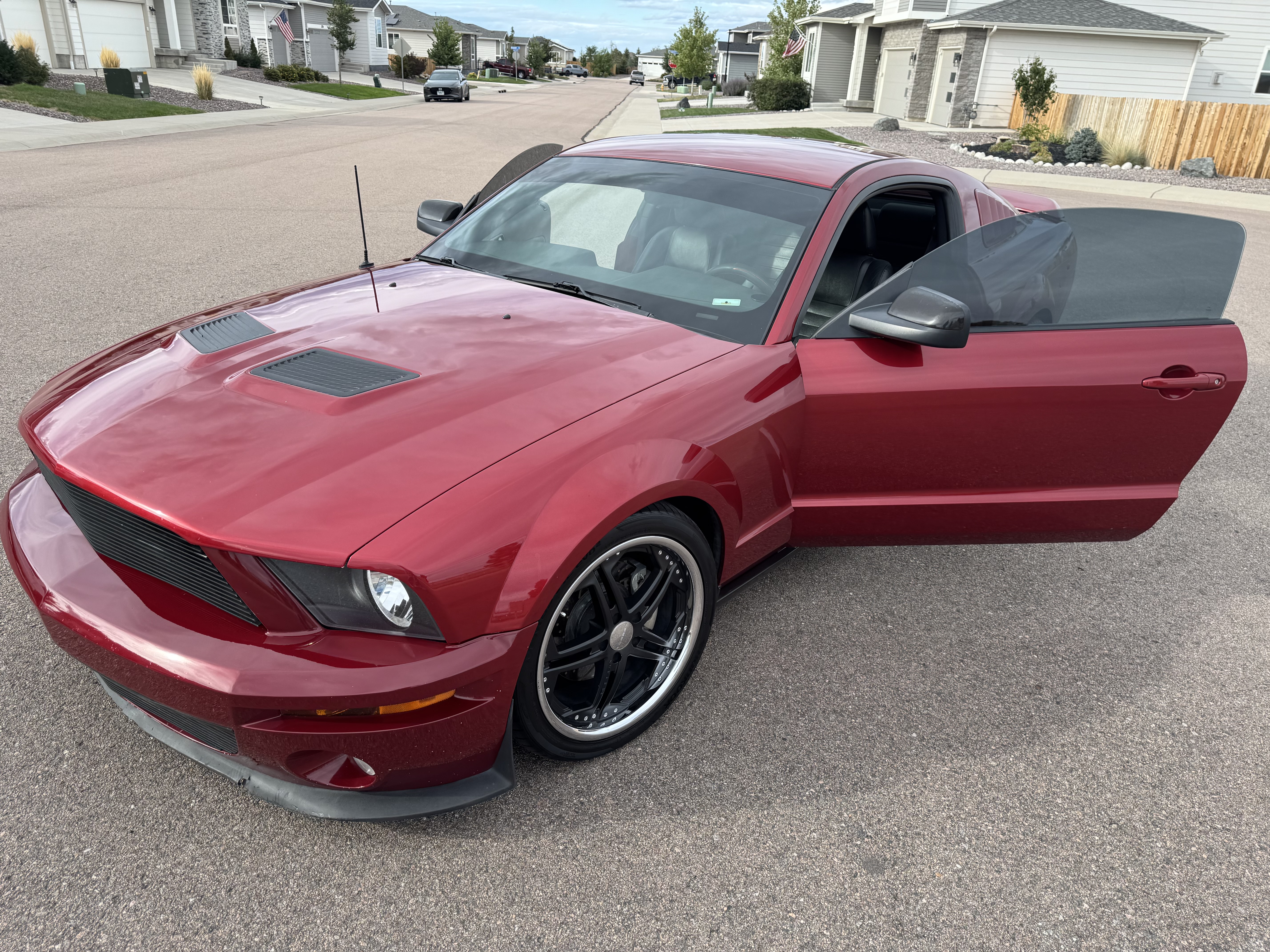 Used 2005 Ford Mustang GT Premium RWD image 5