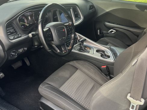 Used 2022 Dodge Challenger SXT w/ Blacktop Package image 9