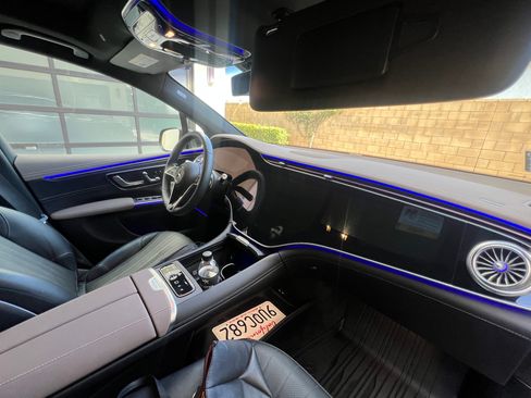 Used 2025 Mercedes-Benz EQS 450+ SUV image 8