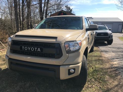 Used 2016 Toyota Tundra TRD Pro AWD/4WD image 4