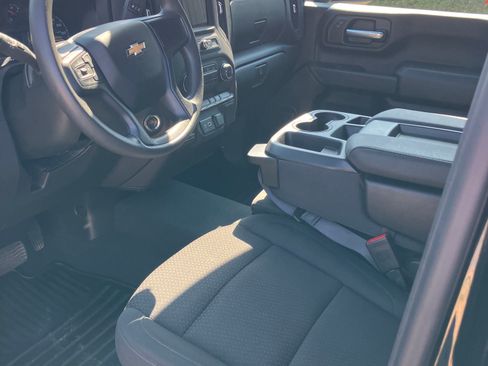 Used 2026 Chevrolet Silverado 2500 Custom AWD/4WD image 8