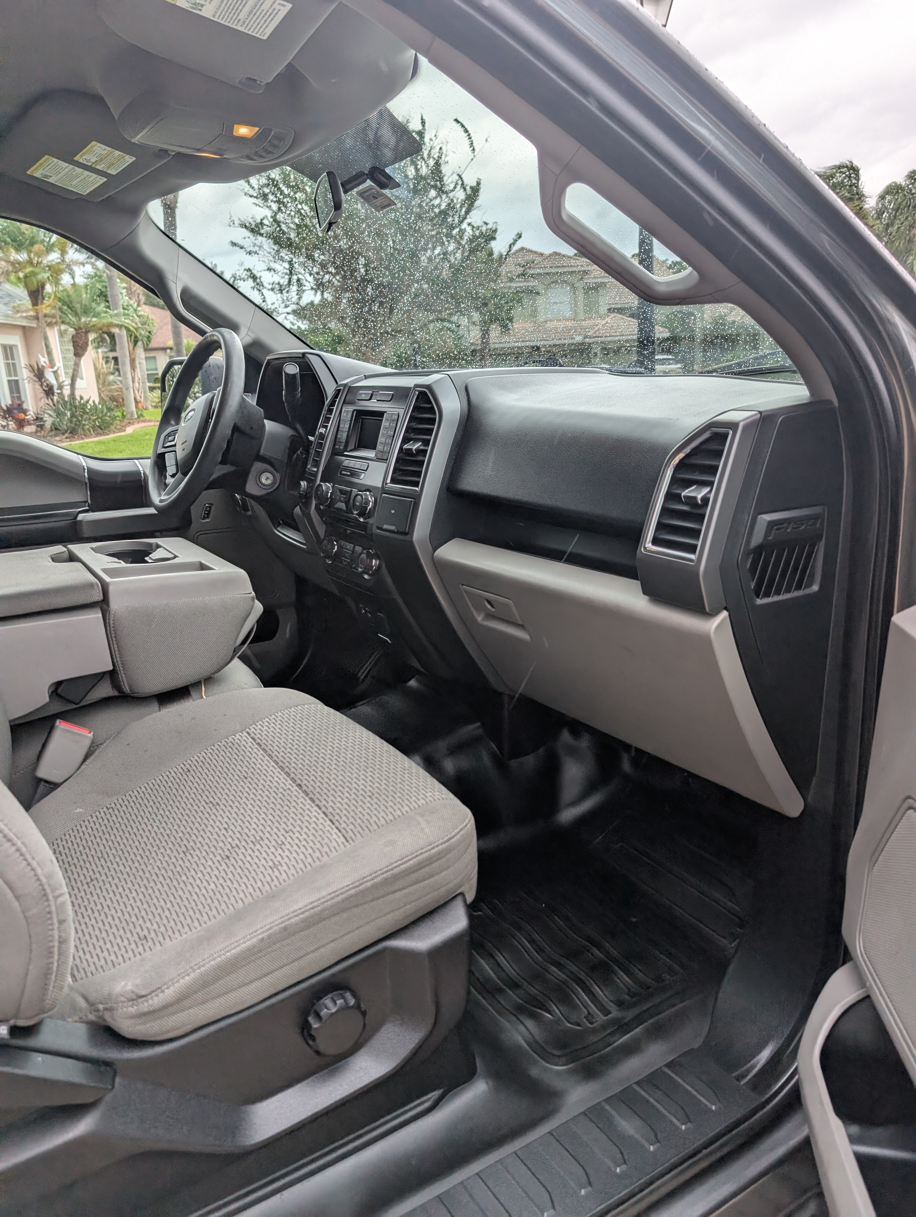 Used 2015 Ford F150 XLT AWD/4WD image 10