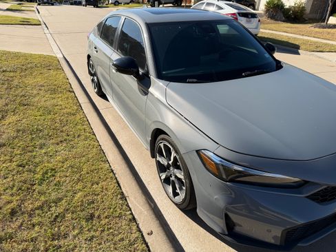 Used 2025 Honda Civic Sport Touring image 8