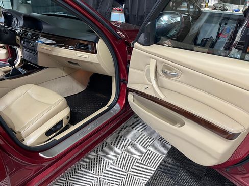 Used 2012 BMW 328i xDrive Wagon AWD/4WD image 22