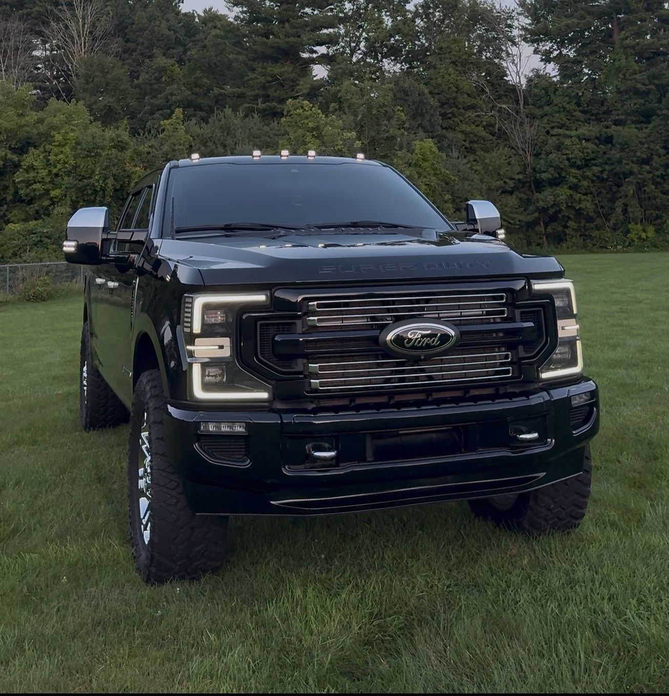 Used 2022 Ford F250 Limited w/ Snow Plow Prep Package AWD/4WD image 10