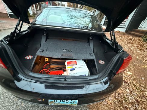 Used 2014 Volkswagen Eos Executive image 15