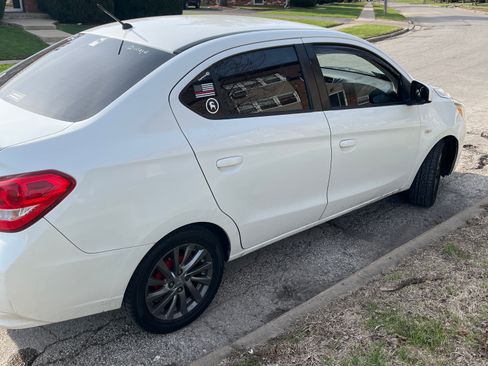 Used 2018 Mitsubishi Mirage G4 ES image 2