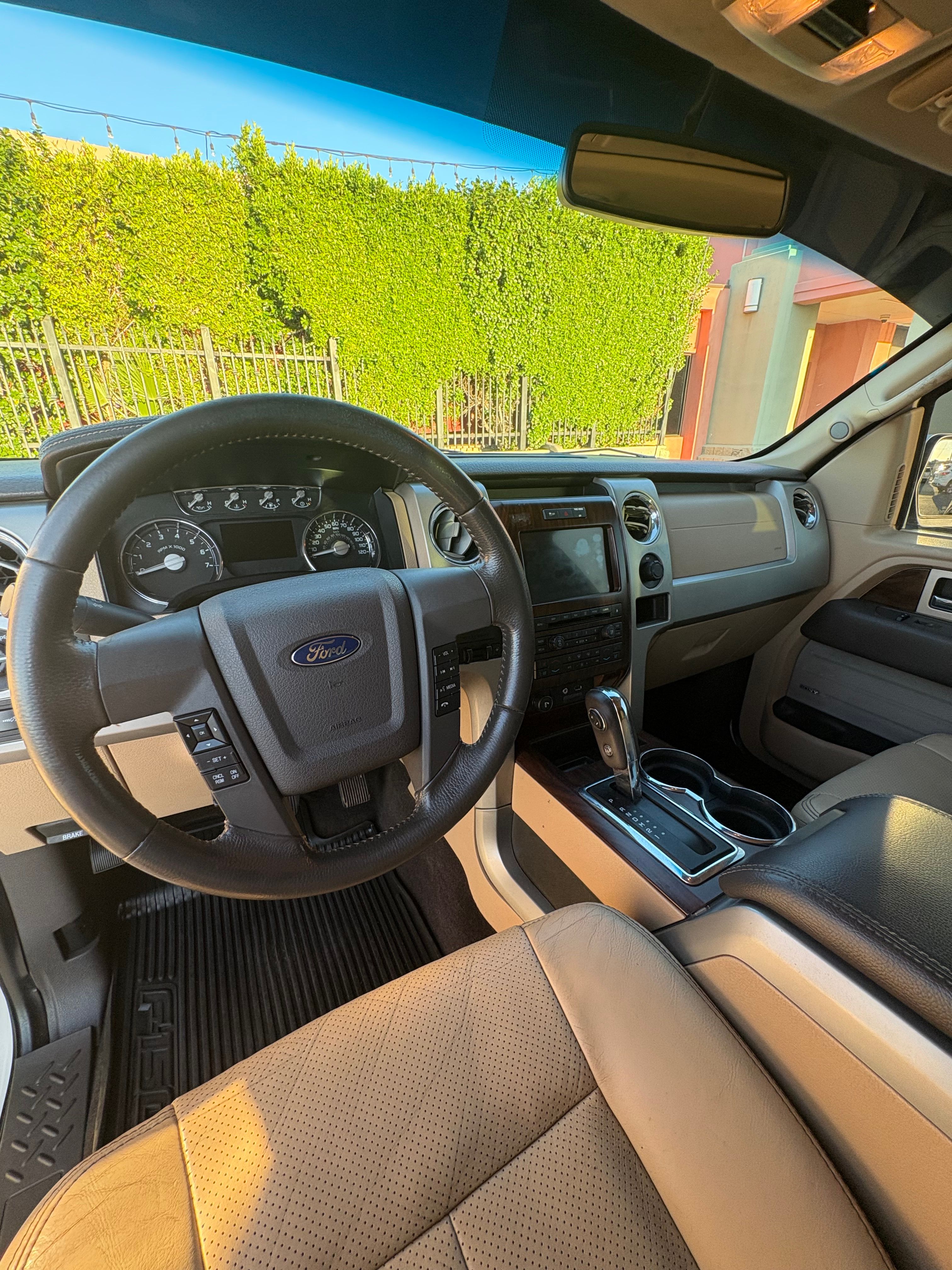 Used 2012 Ford F150 Lariat w/ Lariat Plus Pkg AWD/4WD image 9