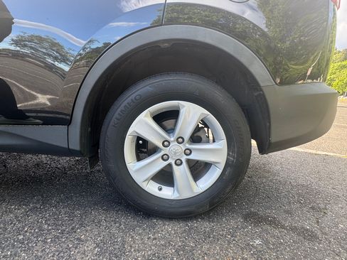 Used 2013 Toyota RAV4 XLE AWD/4WD image 22