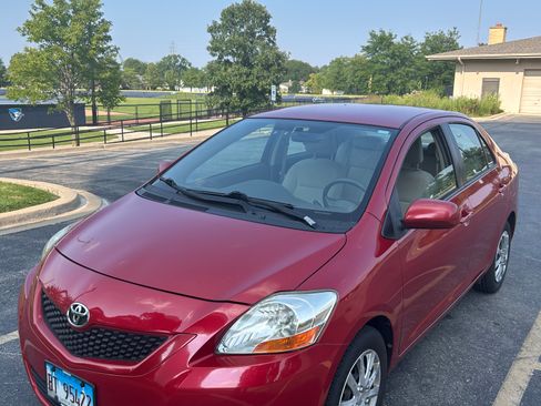 Used 2009 Toyota Yaris Sedan image 1