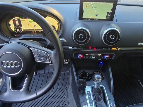 Used 2017 Audi A3 e-tron Premium Plus w/ Technology Package image 9