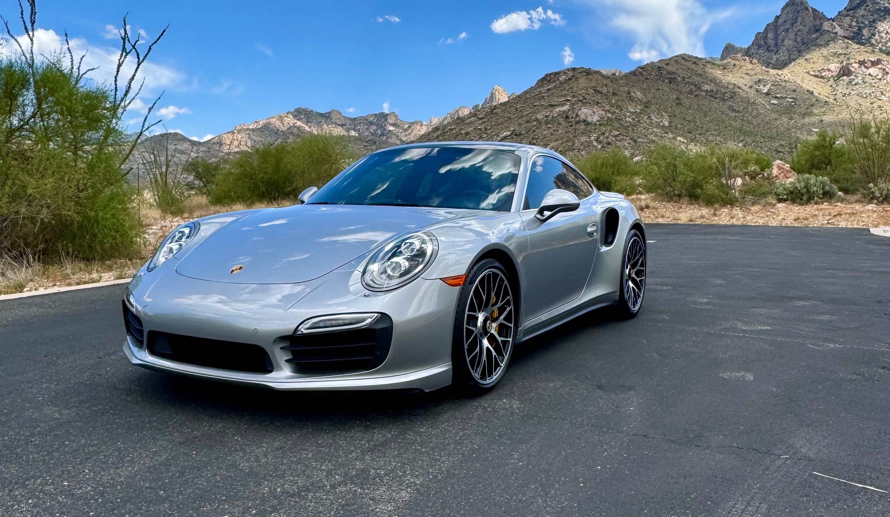 Used 2014 Porsche 911 Turbo S AWD/4WD image 1