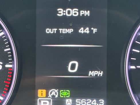 Used 2020 Subaru Outback Limited image 16