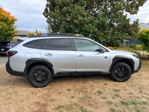 Used 2023 Subaru Outback Wilderness AWD/4WD image 9