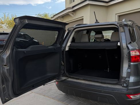 Used 2019 Ford EcoSport SE image 16