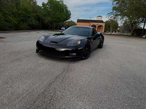 Used 2006 Chevrolet Corvette Z06 w/ Preferred Equipment Group image 5