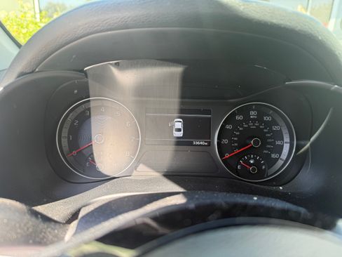Used 2024 Kia Forte LXS w/ LXS Technology Package FWD image 6