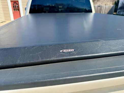 Used 2015 GMC Sierra 1500 SLE image 22